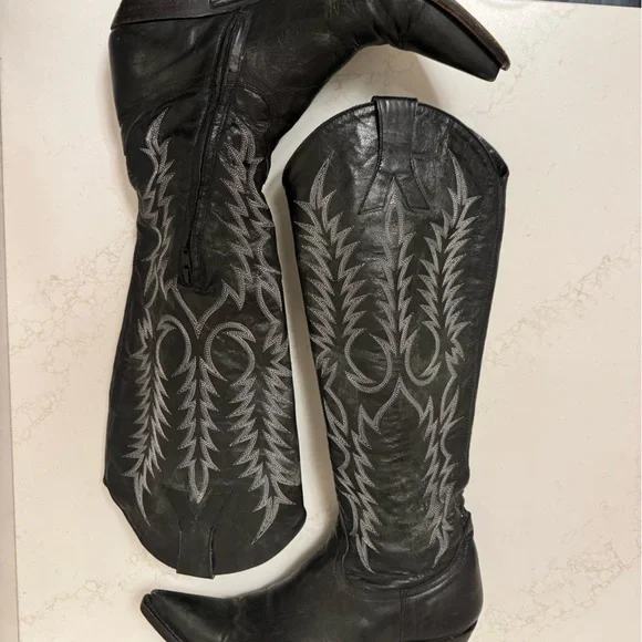 Old Gringo Black Embroidered Cowboy Boots
